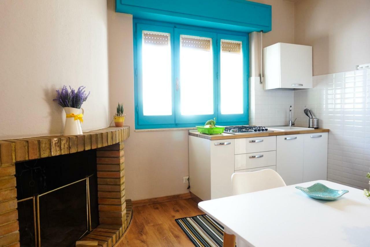 Villa Aurelia -Seafront Apartment With Patio Flumini di Quartu Εξωτερικό φωτογραφία