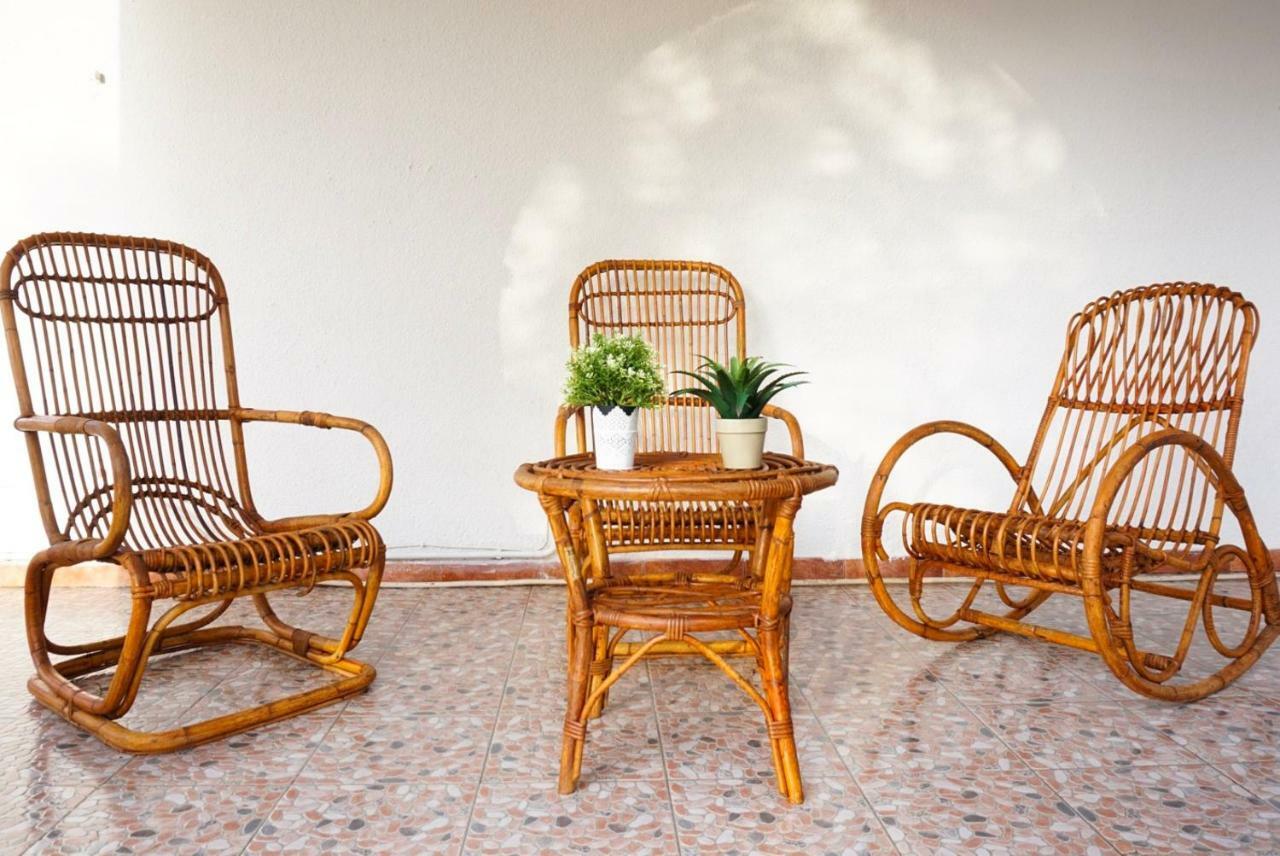 Villa Aurelia -Seafront Apartment With Patio Flumini di Quartu Εξωτερικό φωτογραφία