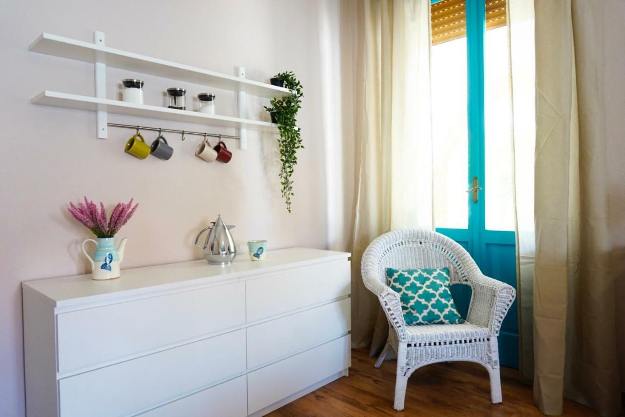 Villa Aurelia -Seafront Apartment With Patio Flumini di Quartu Εξωτερικό φωτογραφία