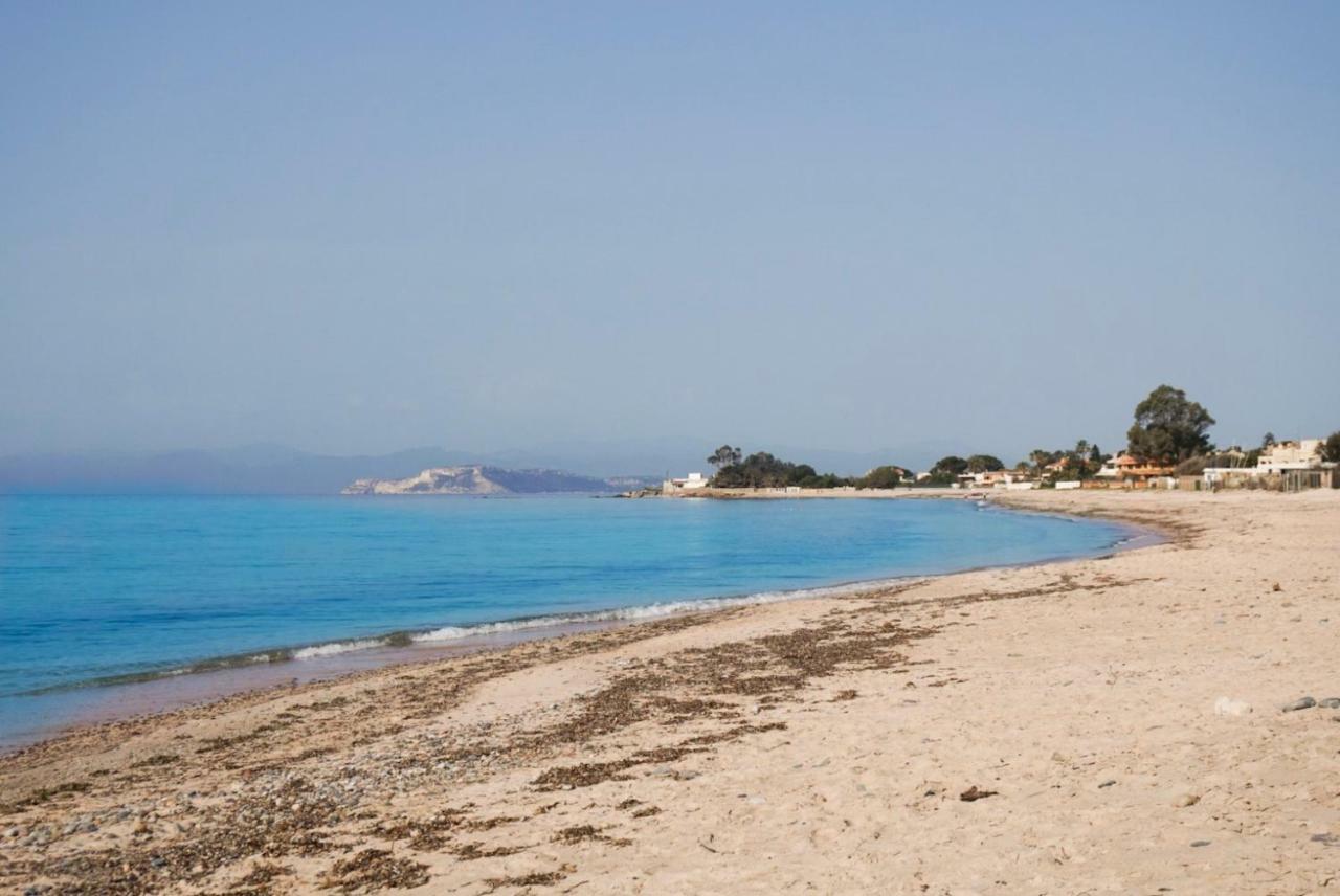 Villa Aurelia -Seafront Apartment With Patio Flumini di Quartu Εξωτερικό φωτογραφία