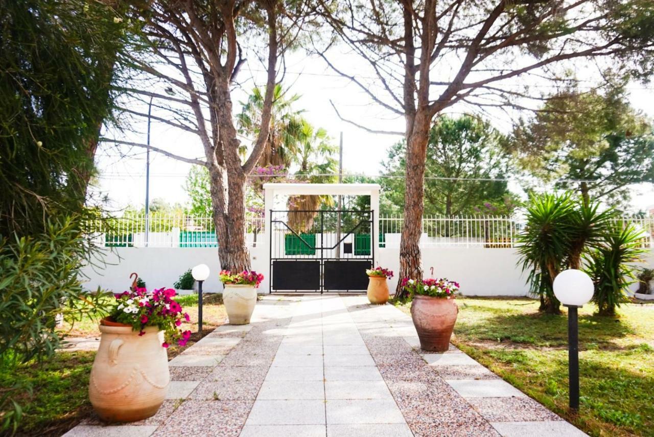 Villa Aurelia -Seafront Apartment With Patio Flumini di Quartu Εξωτερικό φωτογραφία